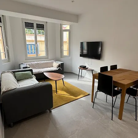 Le Fabuleux 3 Bedrooms Air Conditioning 6 People Perpinyà