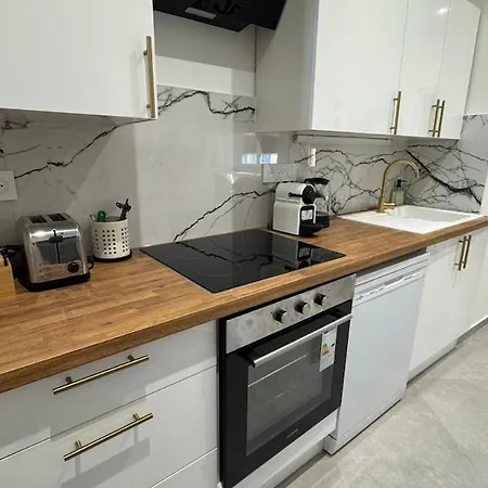 Le Fabuleux 3 Bedrooms Air Conditioning 6 People Lejlighed Perpignan